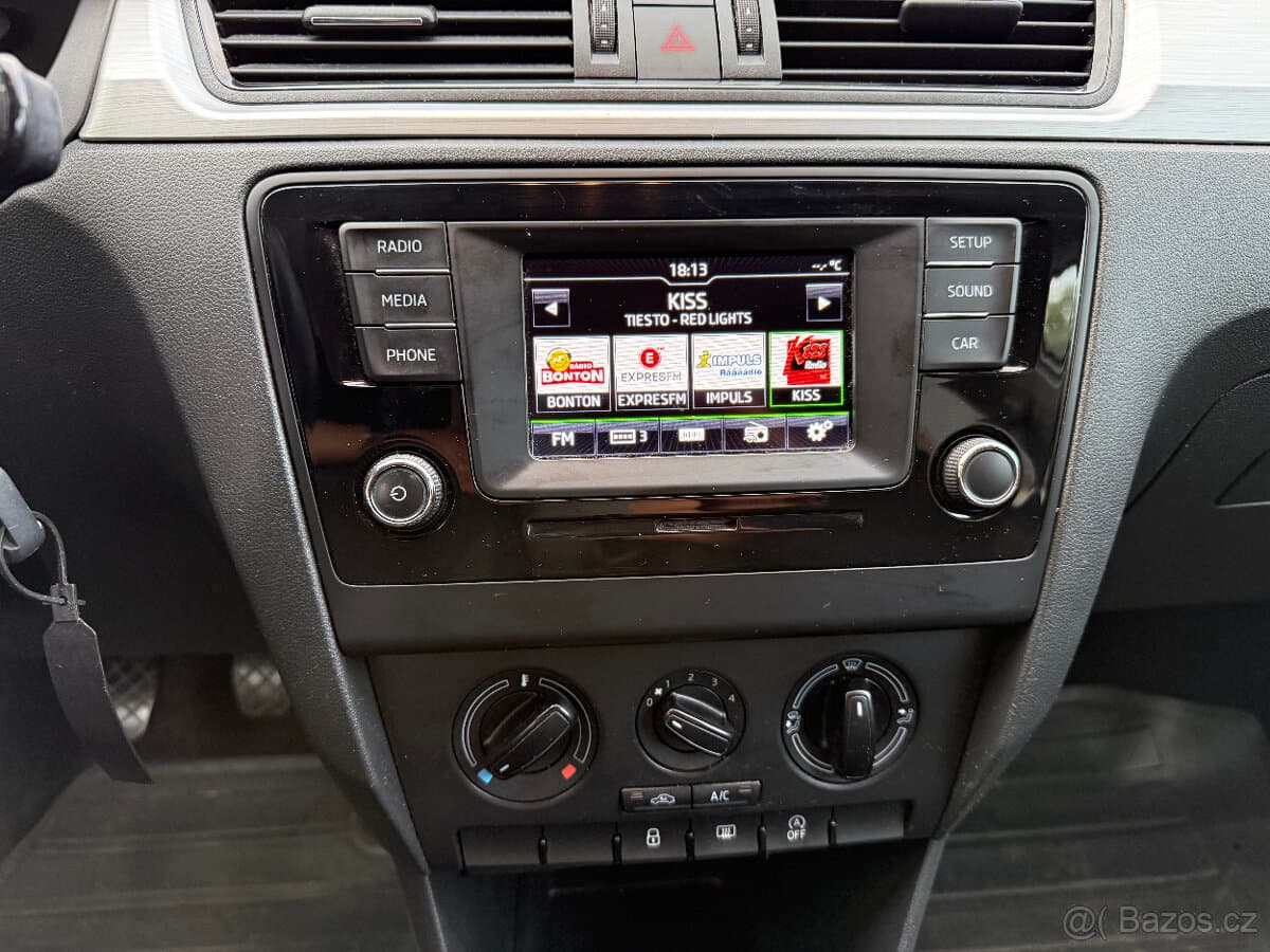 2015 Škoda RAPID - 11