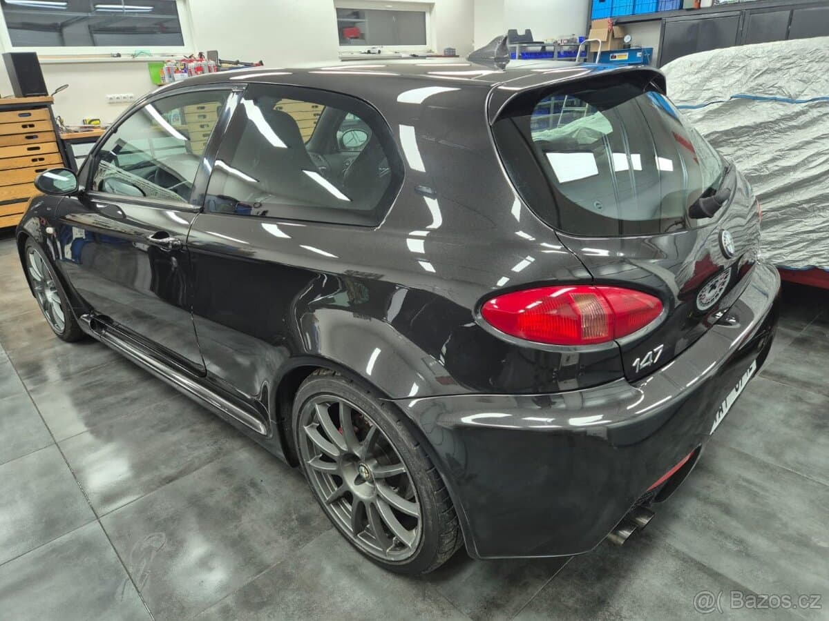 2003 Alfa Romeo 147 - 11