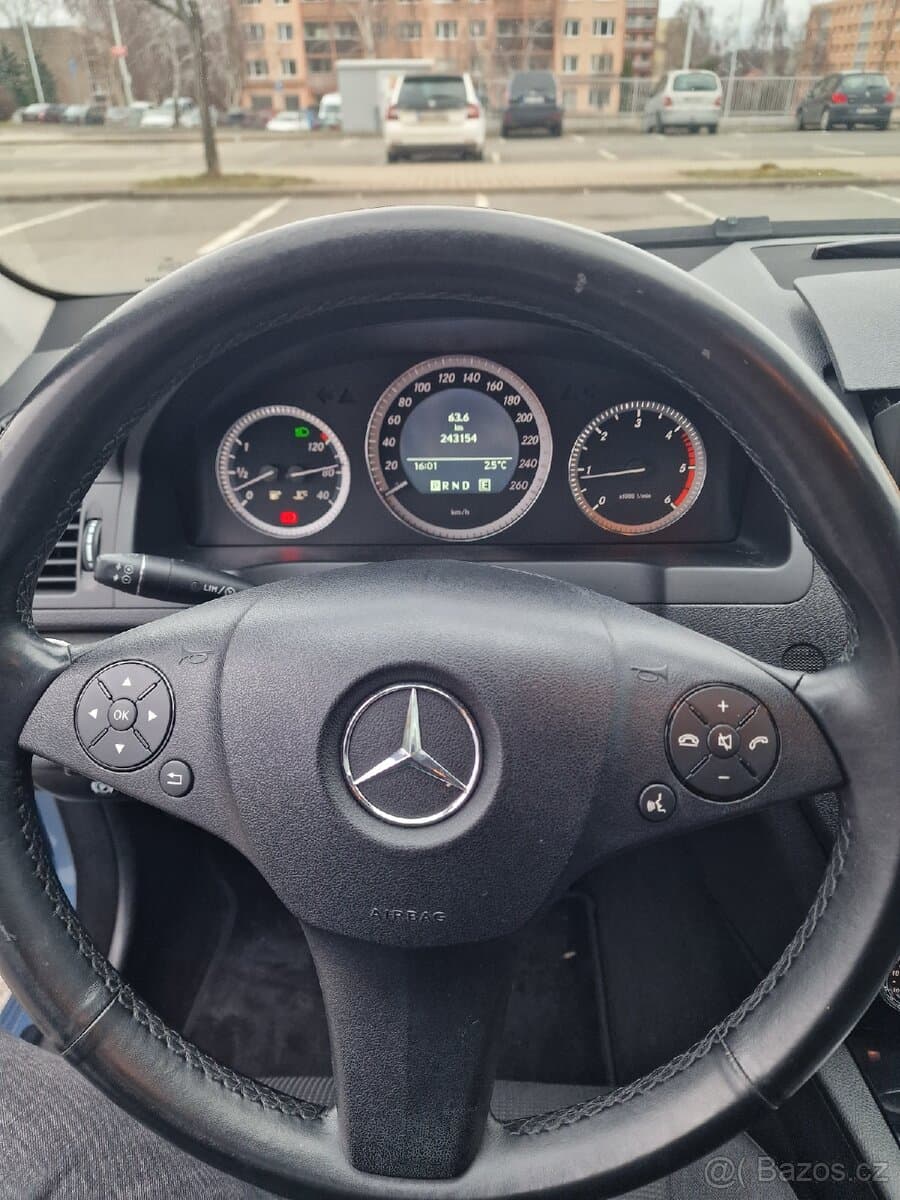 2011 Mercedes-Benz OSTATNÍ - 11
