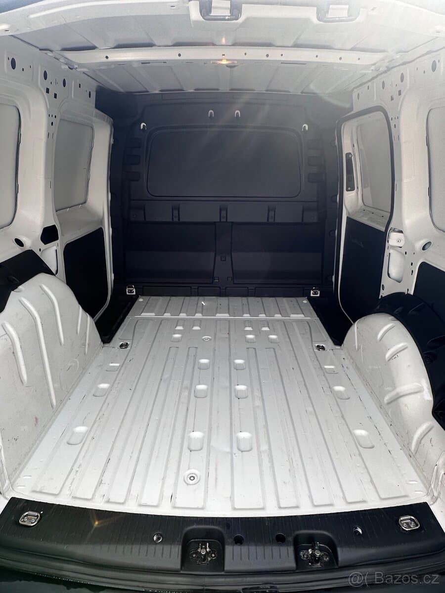 2024 Volkswagen CADDY - 11