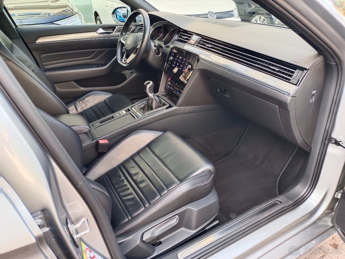 Volkswagen PASSAT - 11