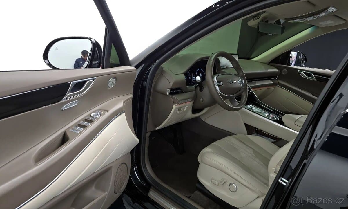2022 Genesis GV80 - 11