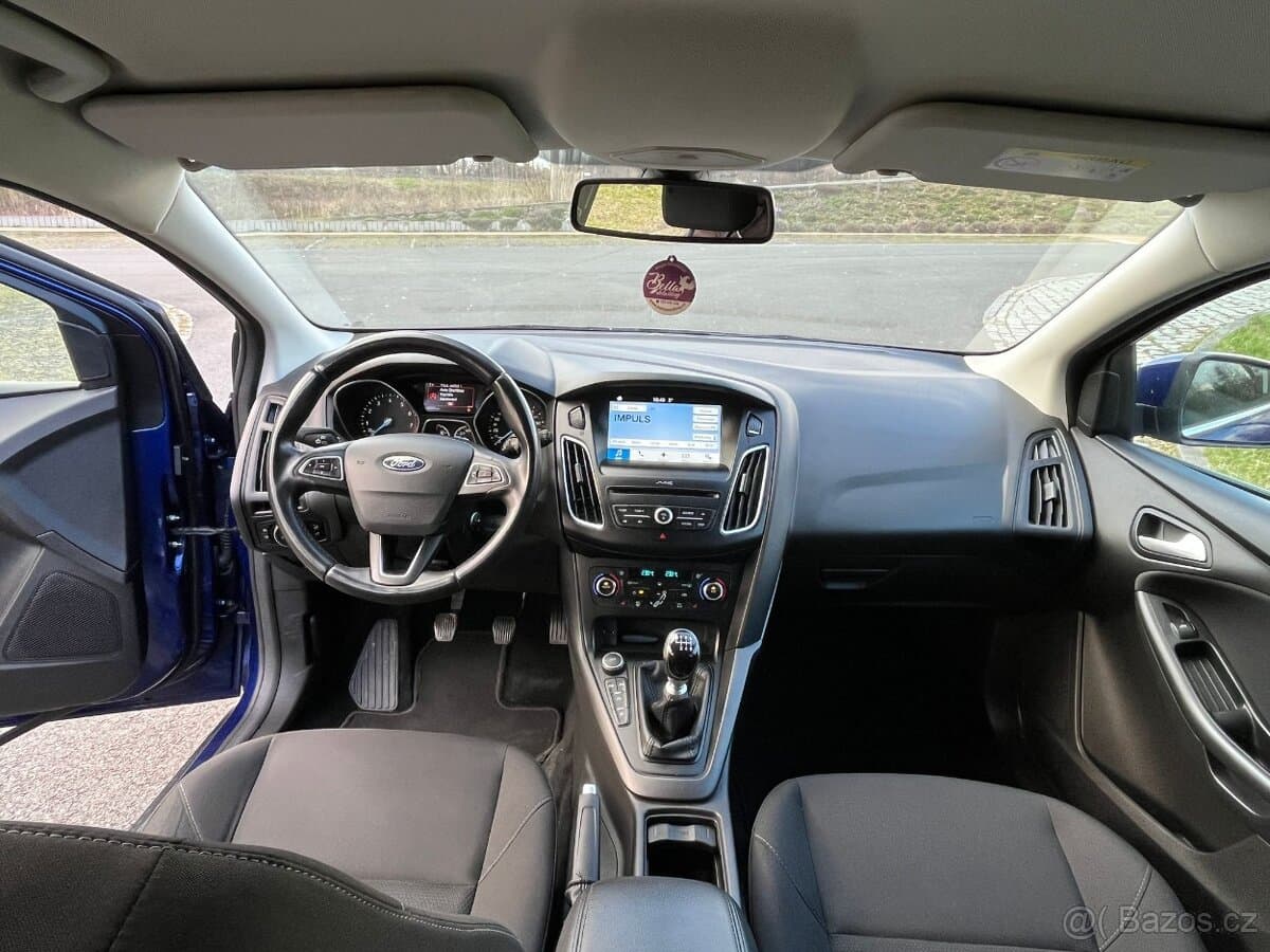 2017 Ford FOCUS - 11