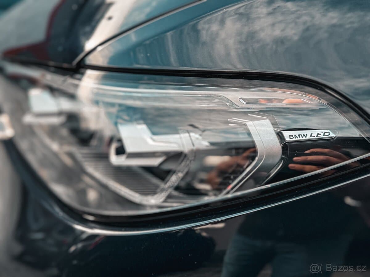 2020 BMW X7 - 11