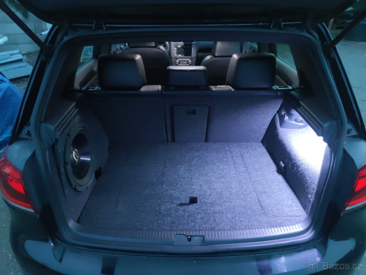 Volkswagen GOLF - 11