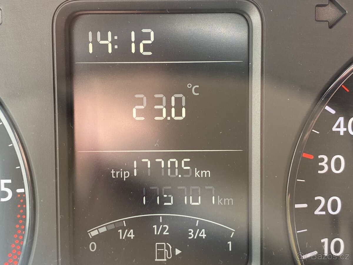 2010 Volkswagen POLO - 11