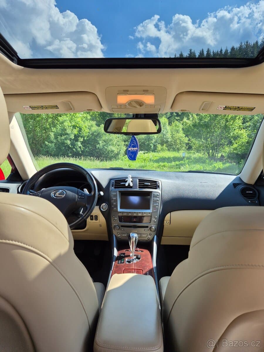 2008 Lexus IS - 11