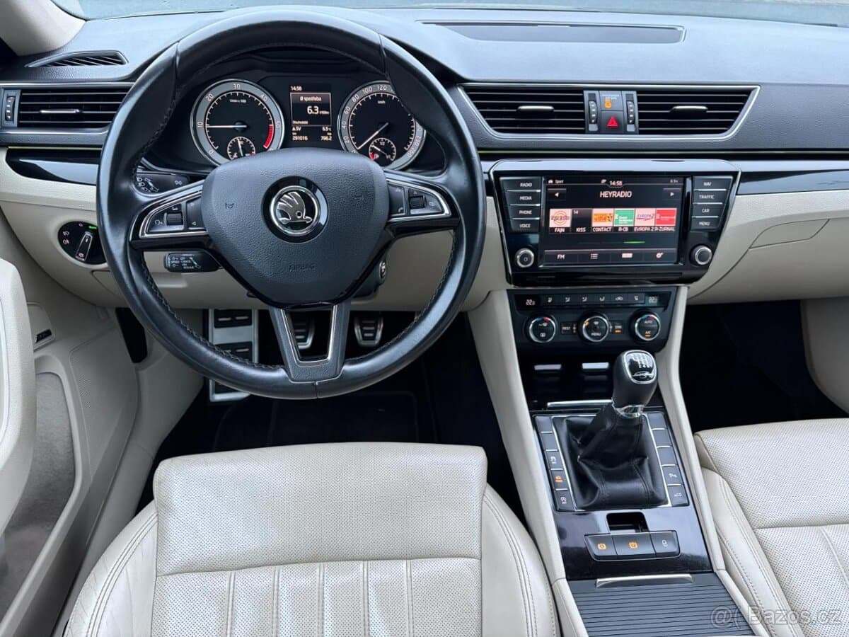 2015 Škoda SUPERB - 11