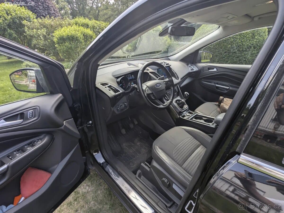 2018 Ford KUGA - 11