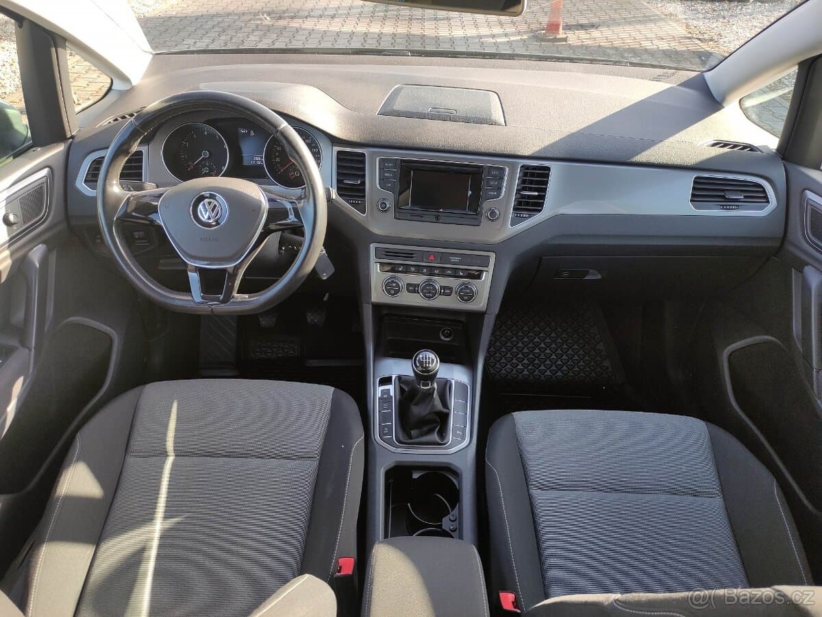 2015 Volkswagen GOLF - 11