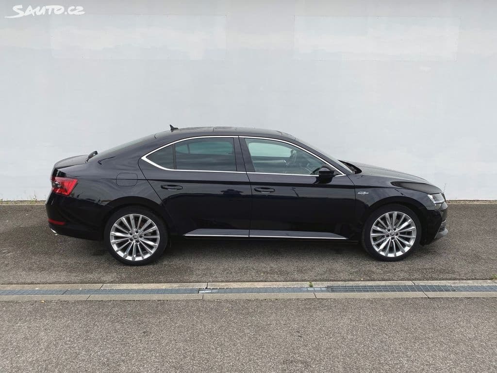 Škoda SUPERB - 11