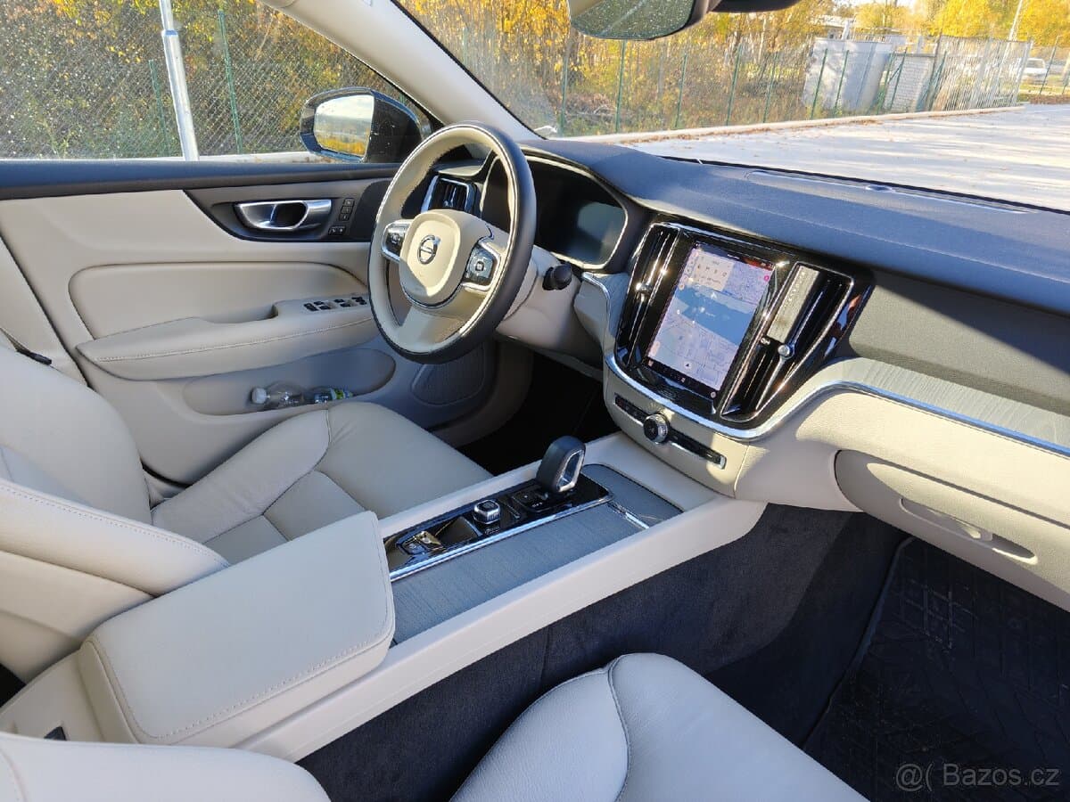 2024 Volvo S60 - 11