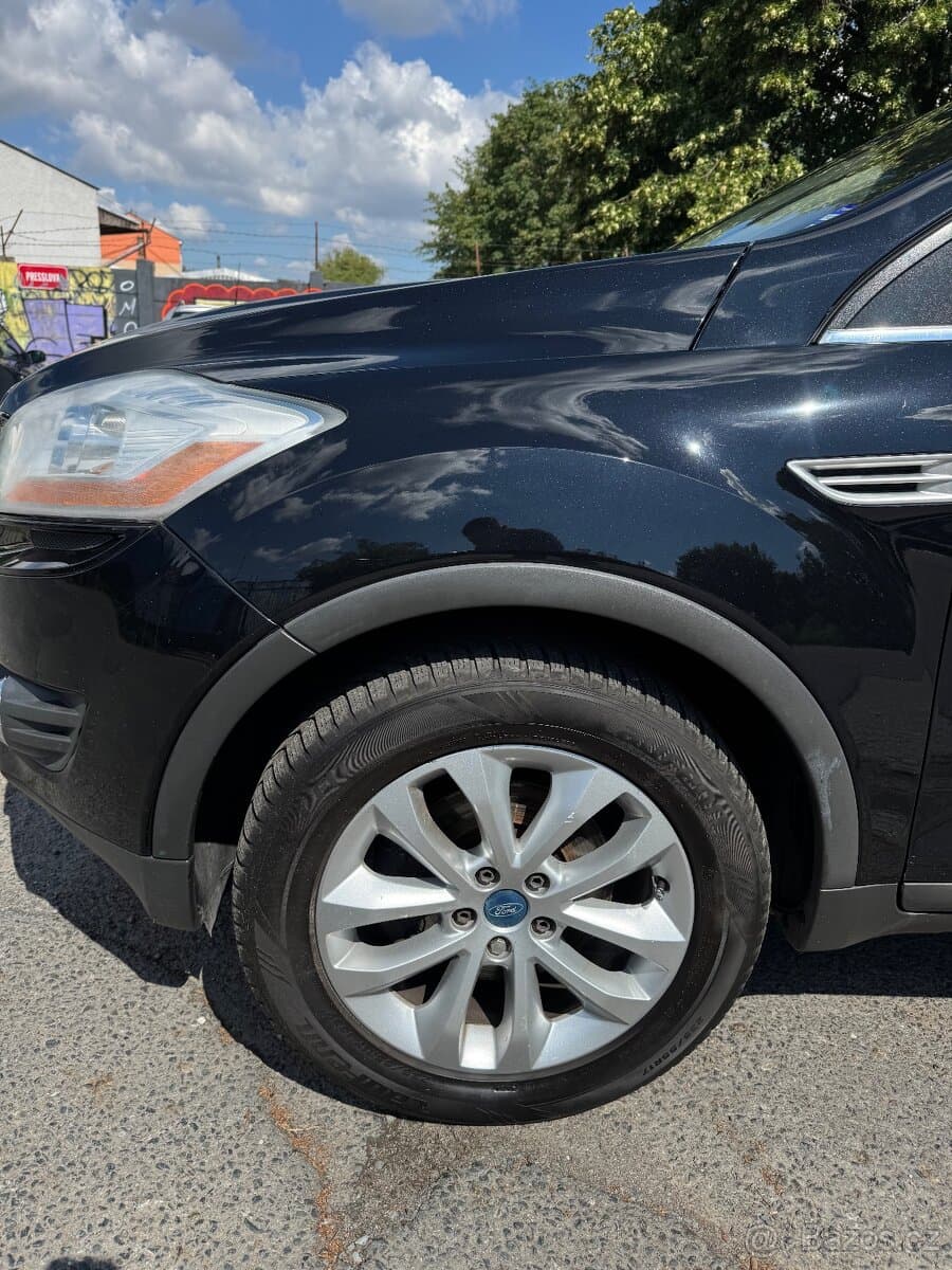 2011 Ford KUGA - 11