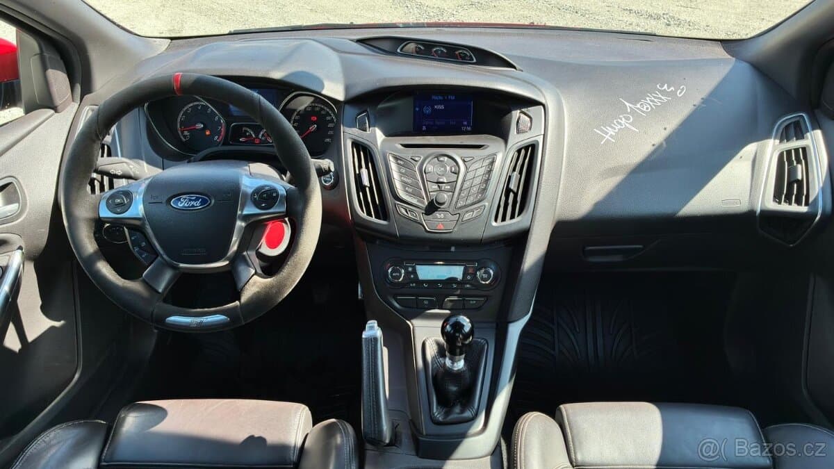 2013 Ford FOCUS - 11