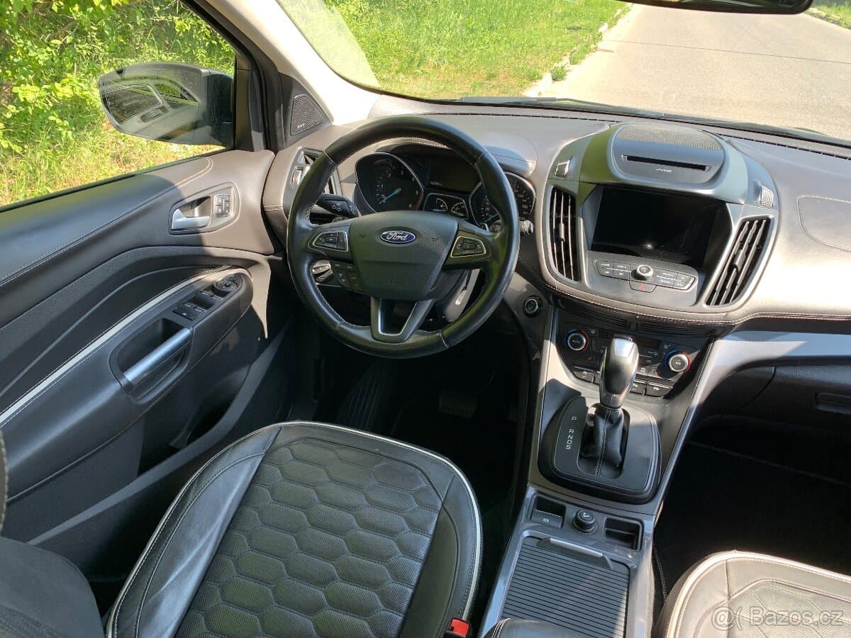 2018 Ford KUGA - 11
