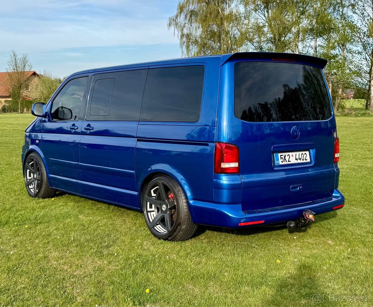 2004 Volkswagen MULTIVAN - 11