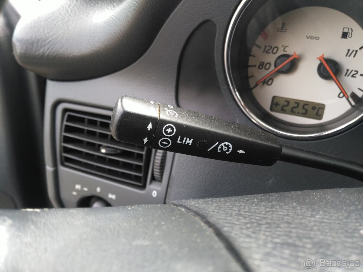 2001 Mercedes-Benz SL - 11