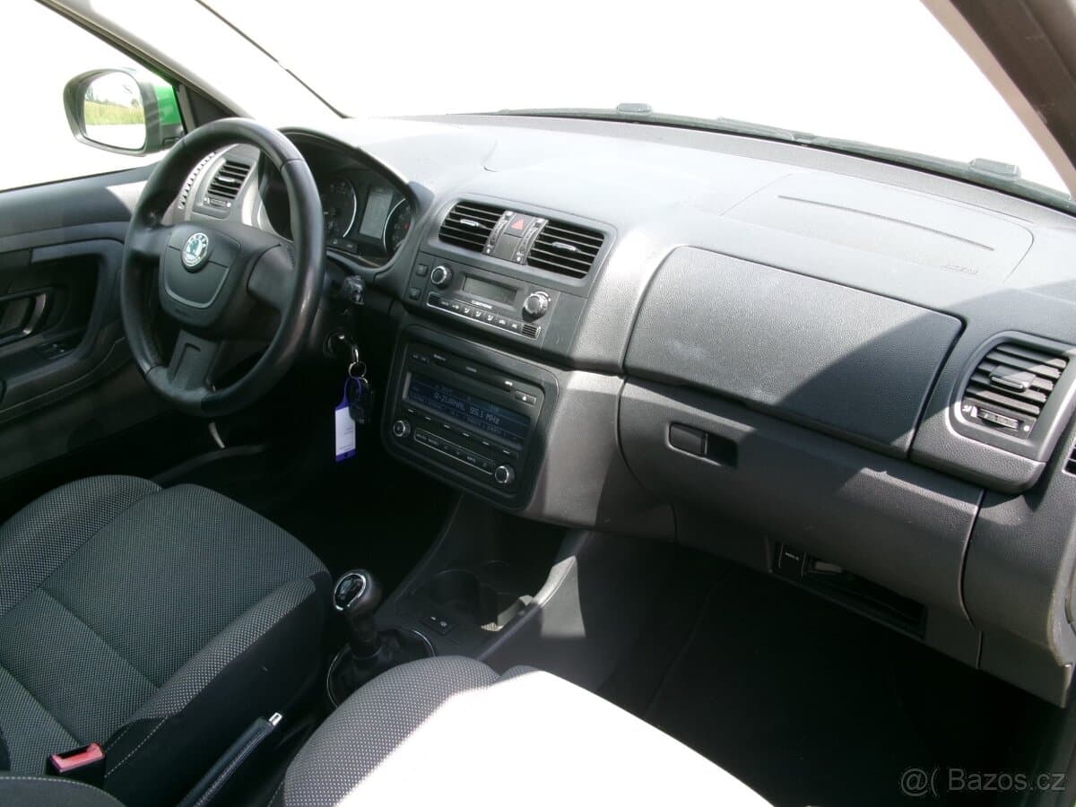 2010 Škoda FABIA - 11