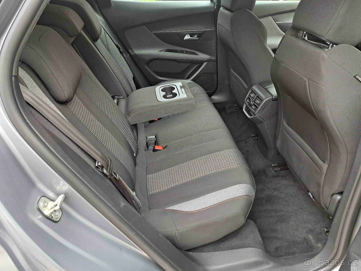 2021 Peugeot 3008 - 11