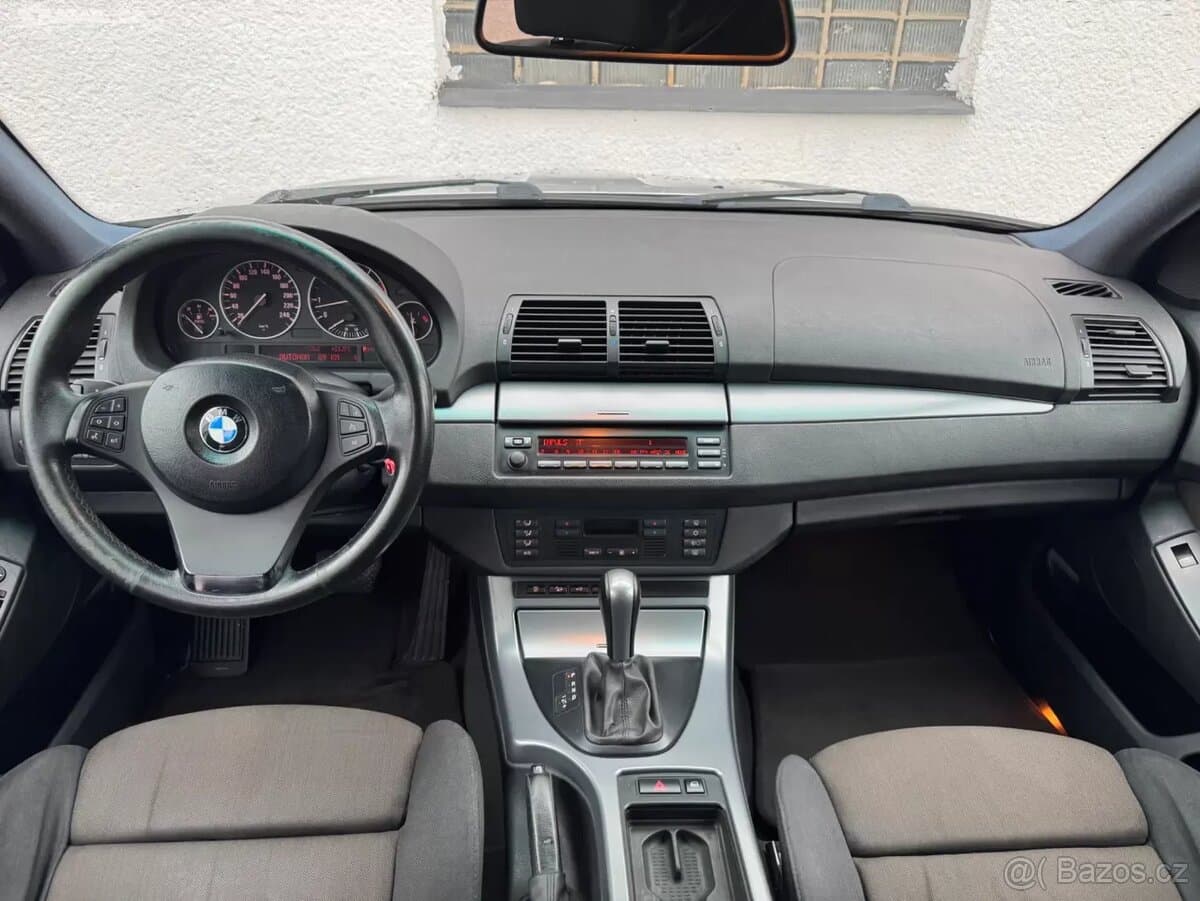 2005 BMW X5 - 11