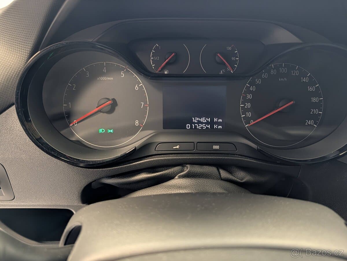 2021 Opel CROSSLAND - 11