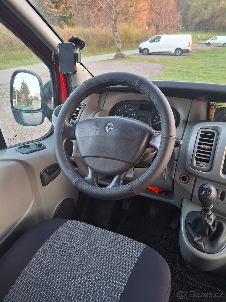 2008 Renault TRAFIC - 11