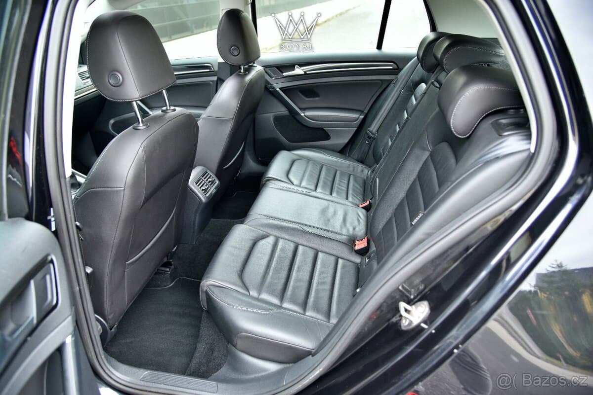 2013 Volkswagen GOLF - 11