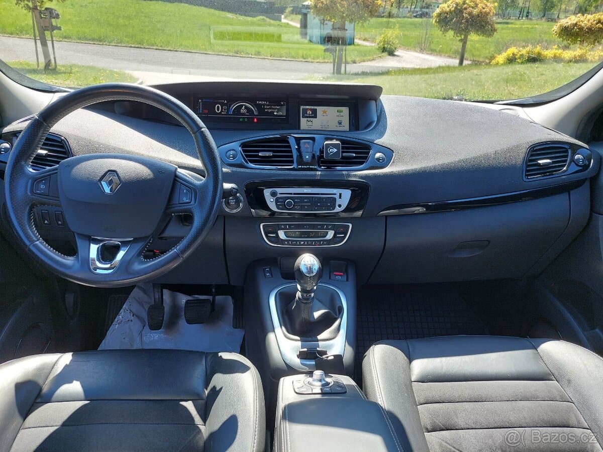 2013 Renault SCENIC - 11