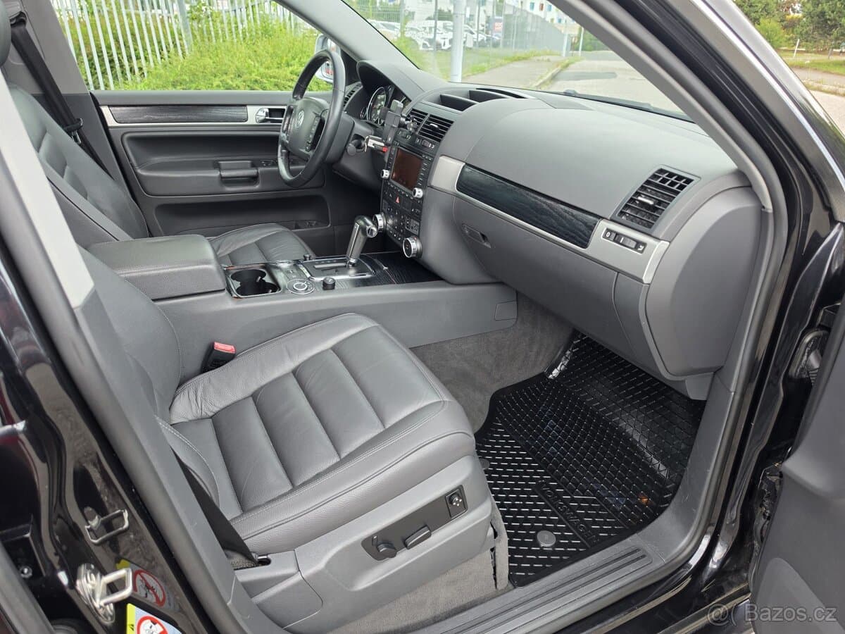 2006 Volkswagen TOUAREG - 11