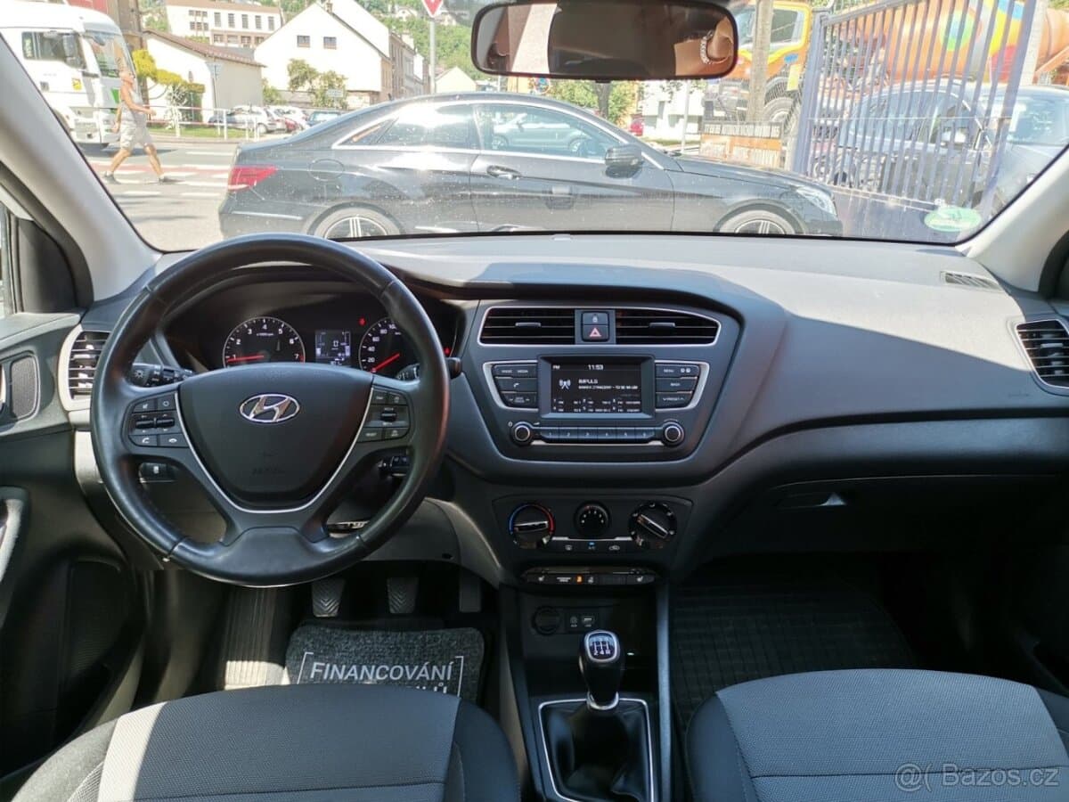 2019 Hyundai i20 - 11