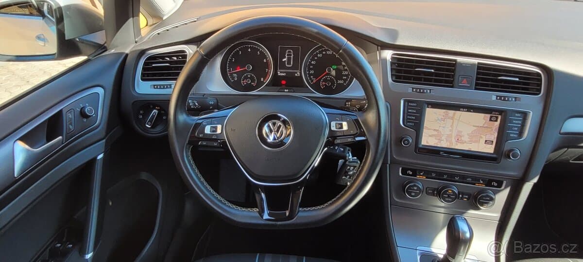 2016 Volkswagen GOLF - 11