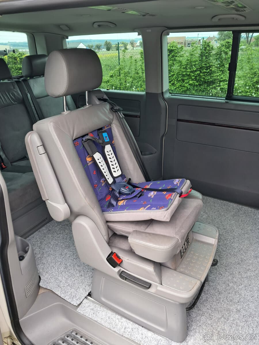 2006 Volkswagen MULTIVAN - 11
