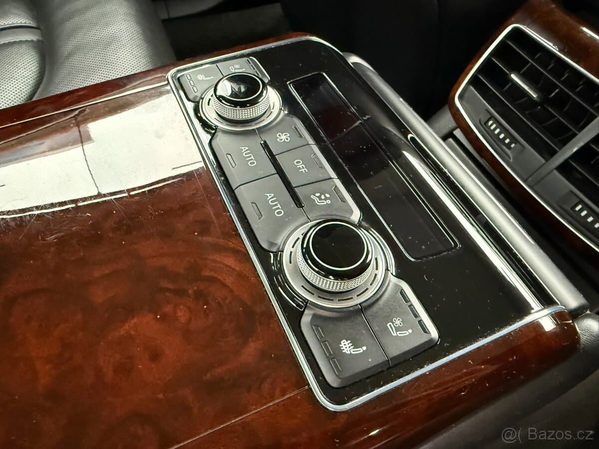 2013 Audi A8 - 11