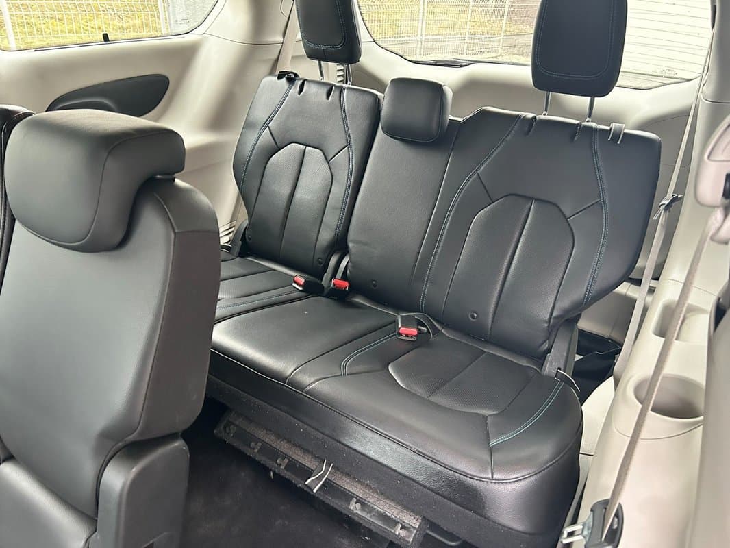 2021 Chrysler PACIFICA - 11