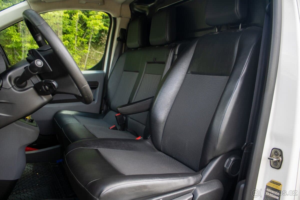 2020 Opel VIVARO - 11