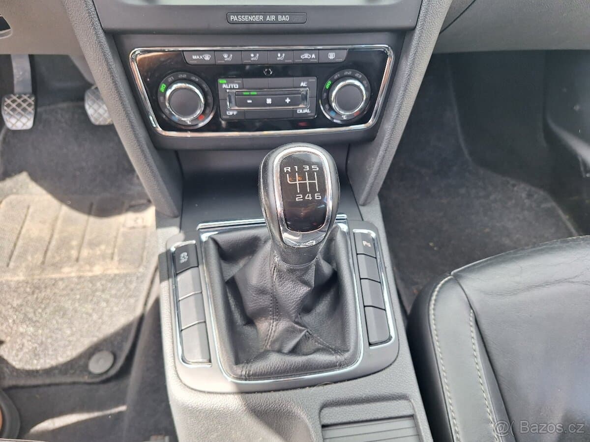 2010 Škoda SUPERB - 11