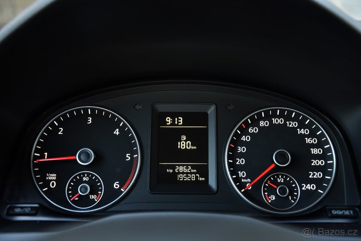 2015 Volkswagen CADDY - 11