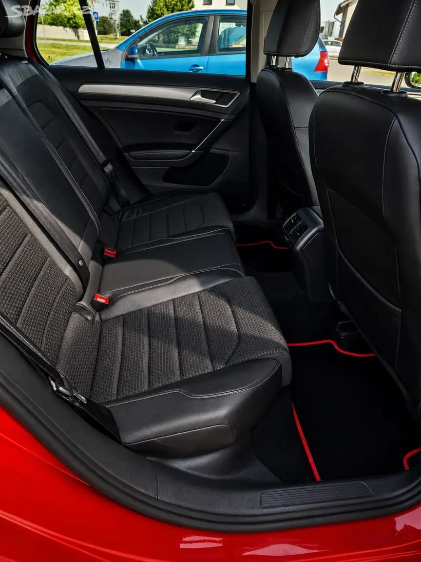 2017 Volkswagen GOLF - 11