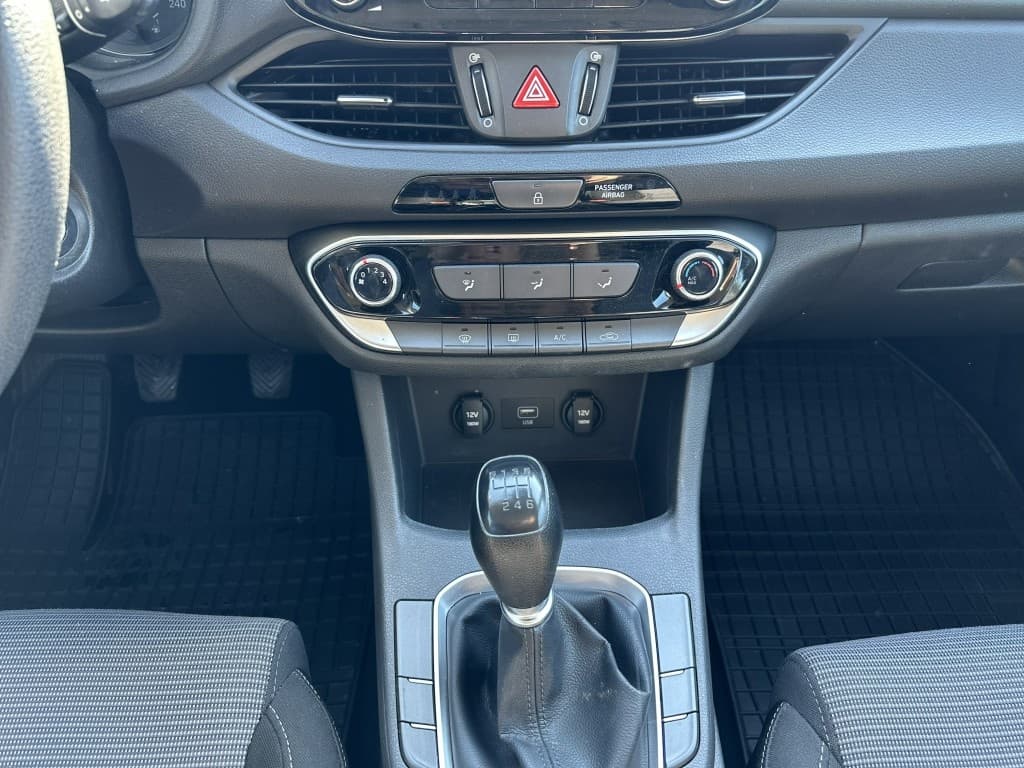 2021 Hyundai i30 - 11