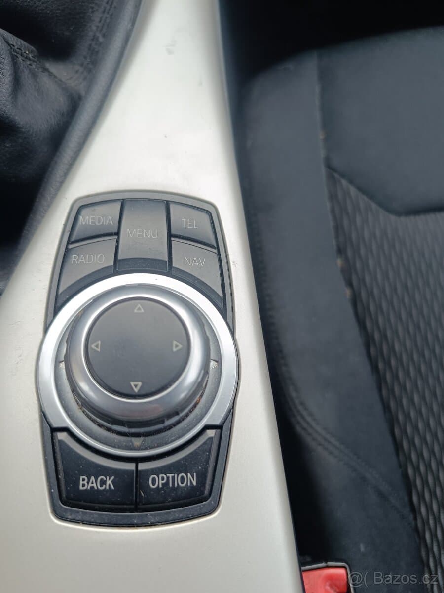 2014 BMW 1-SERIES - 11