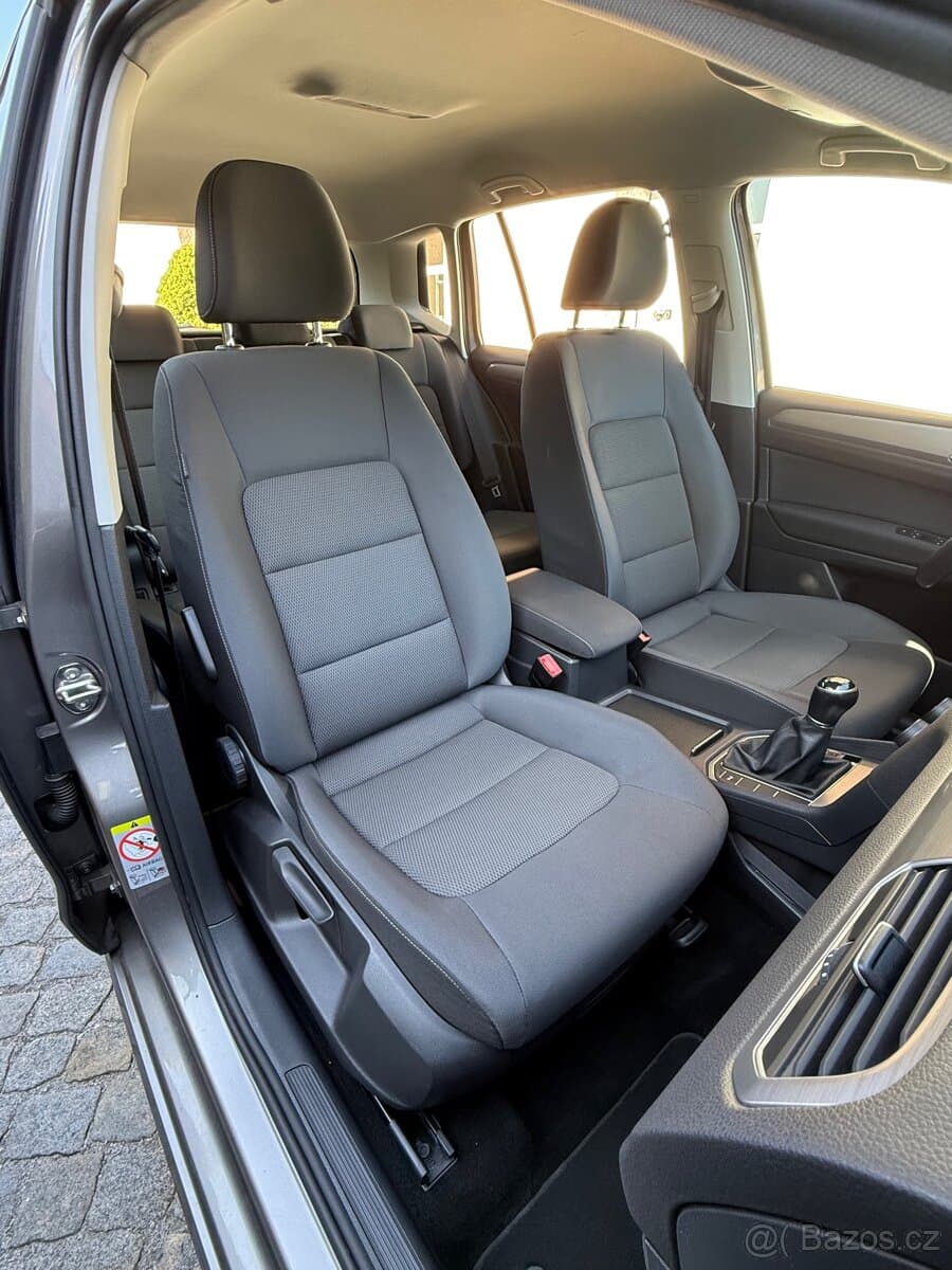 2015 Volkswagen GOLF - 11