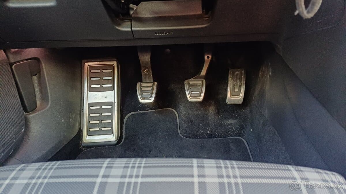 Volkswagen GOLF - 11