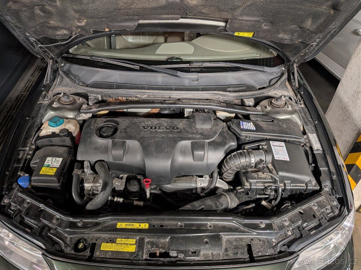 2005 Volvo V70 - 11