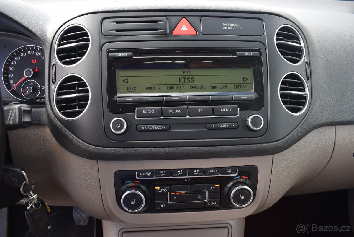 2009 Volkswagen GOLF - 11