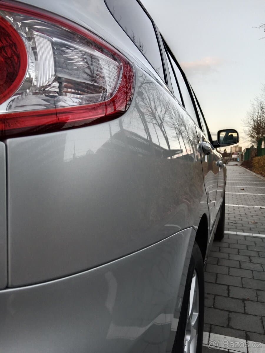 2007 Hyundai SANTA FE - 11