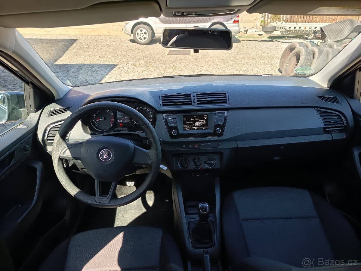 2015 Škoda FABIA - 11