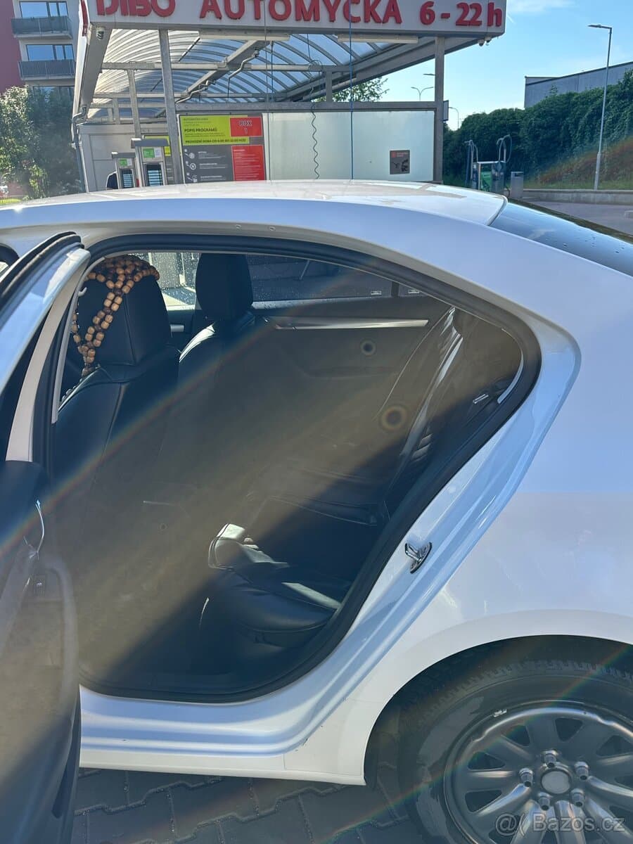 2018 Škoda OCTAVIA - 11