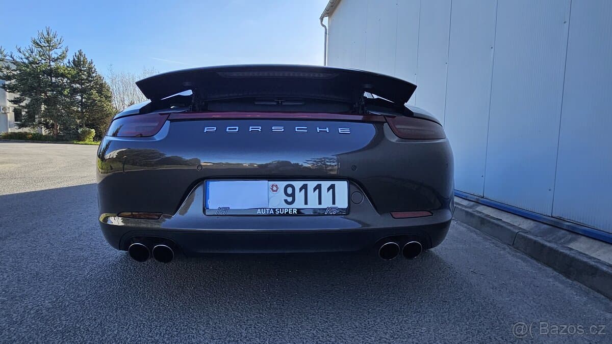 2013 Porsche 911 - 11