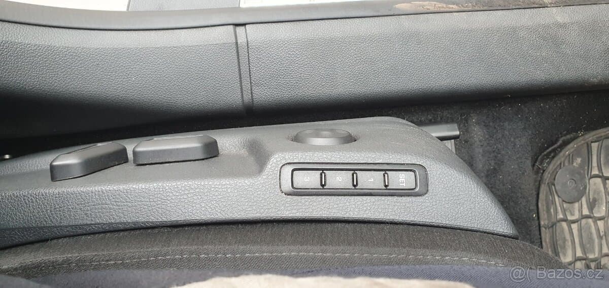 2011 Škoda SUPERB - 11