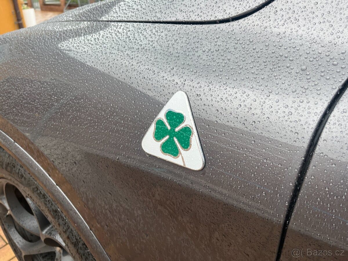 2020 Alfa Romeo STELVIO - 11